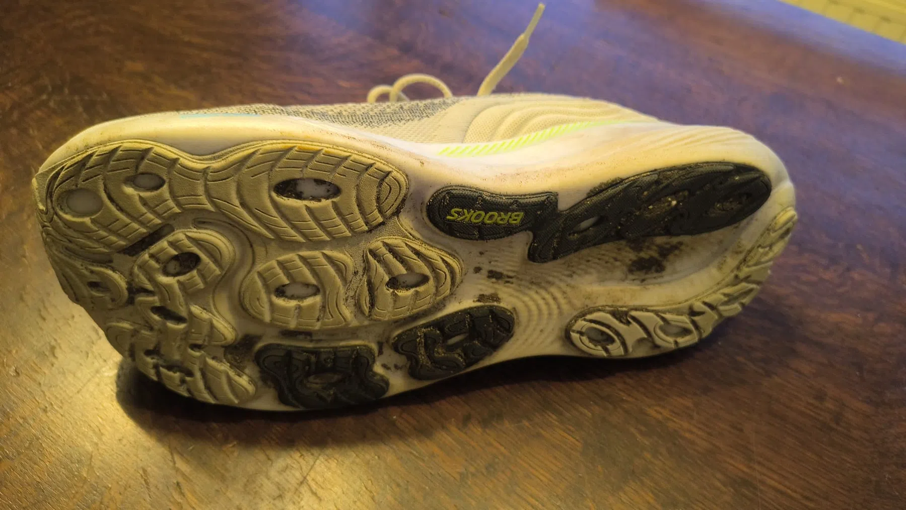 Brooks Adrenaline grip